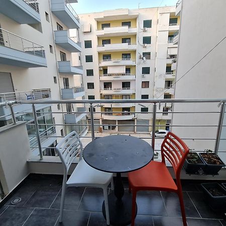 Seascape Apartments Vlore Bagian luar foto