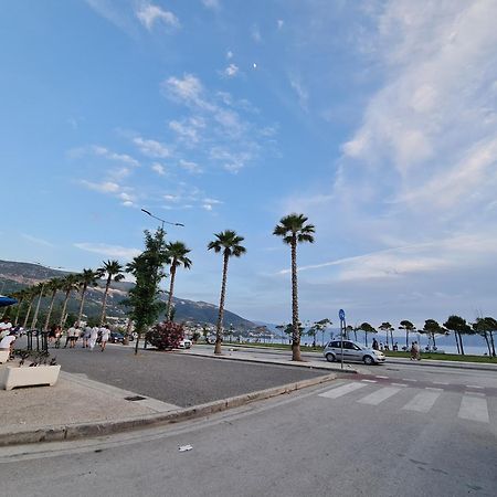 Seascape Apartments Vlore Bagian luar foto