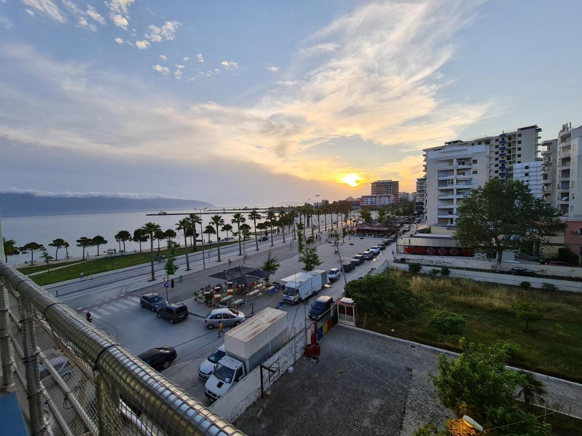 Seascape Apartments Vlore Bagian luar foto