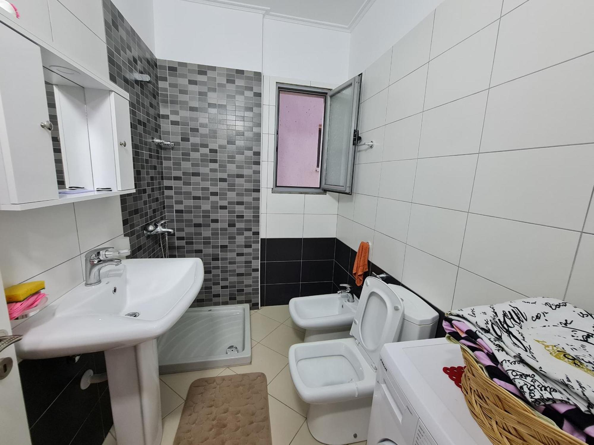 Seascape Apartments Vlore Bagian luar foto