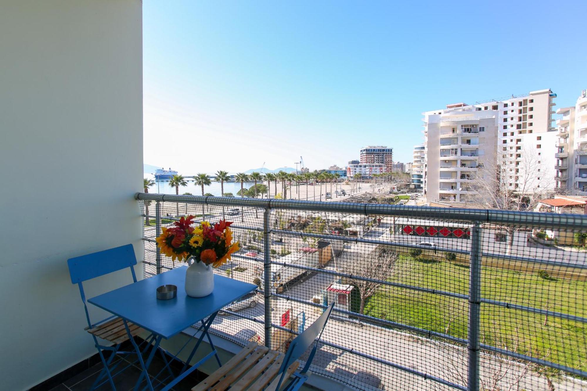 Seascape Apartments Vlore Bagian luar foto