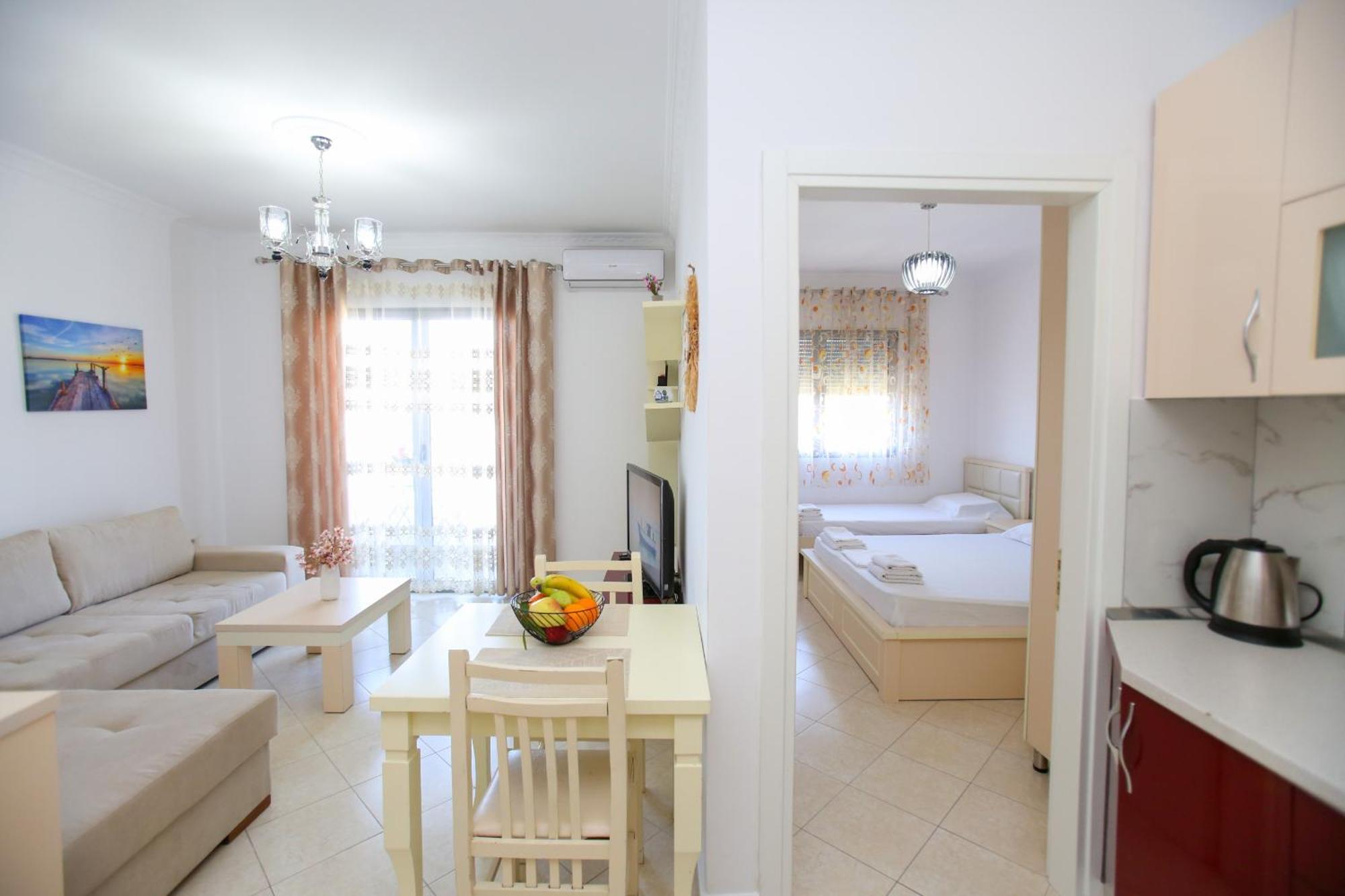 Seascape Apartments Vlore Bagian luar foto