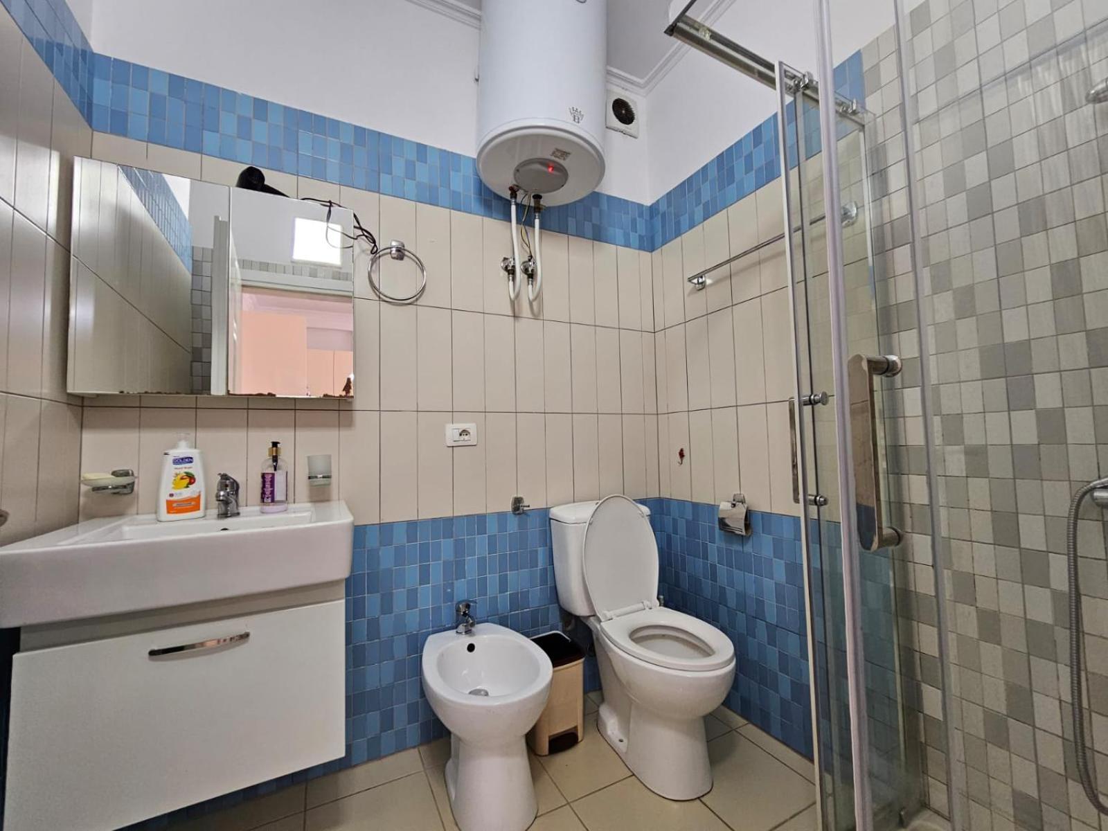 Seascape Apartments Vlore Bagian luar foto